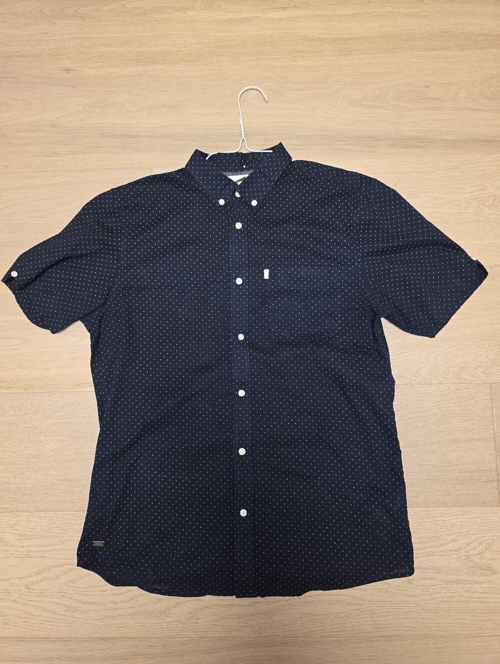 Le Shark Men's Navy Short Sleeve Button Down Shirt Polka Dot Print M